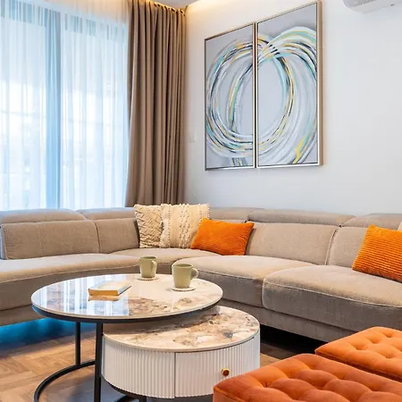 Itero 2-bedroom Luxury Apartament *